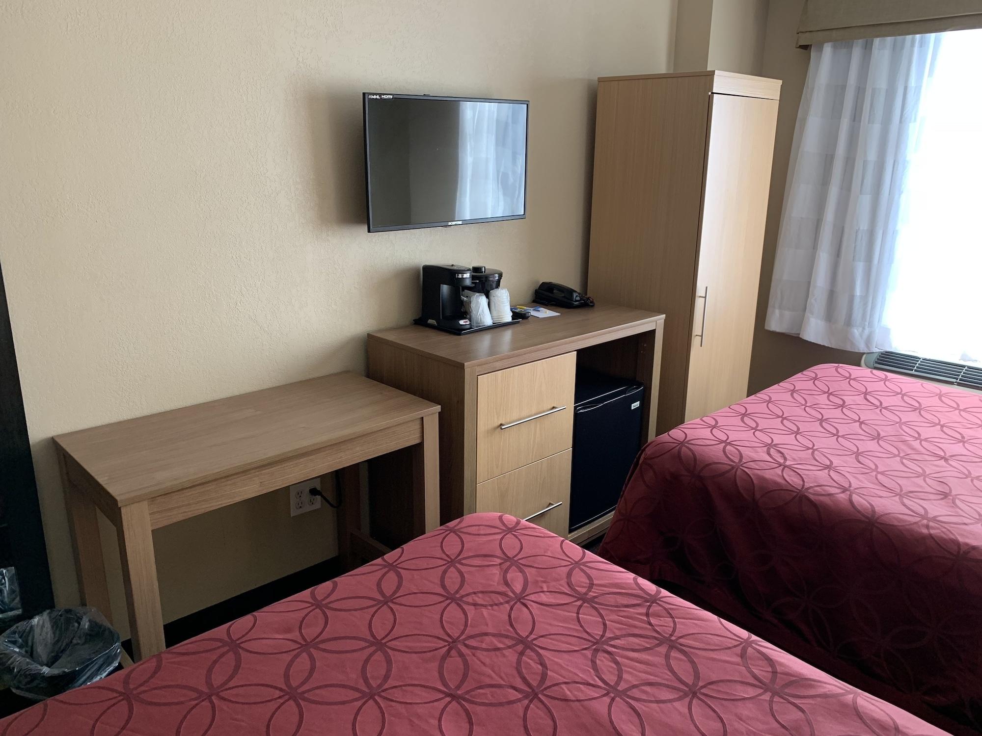 Days Inn By Wyndham Brooklyn Borough Park Ню Йорк Екстериор снимка