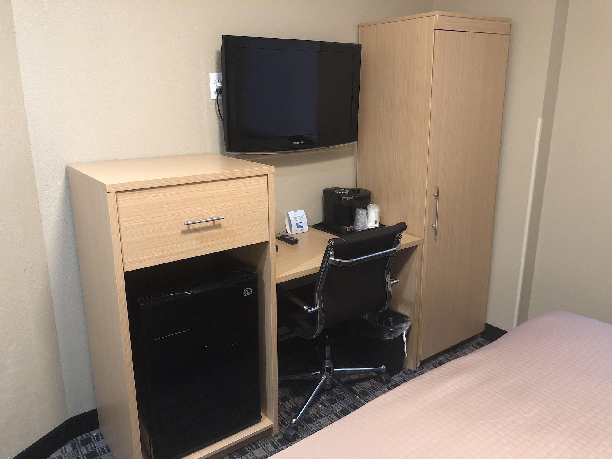 Days Inn By Wyndham Brooklyn Borough Park Ню Йорк Екстериор снимка