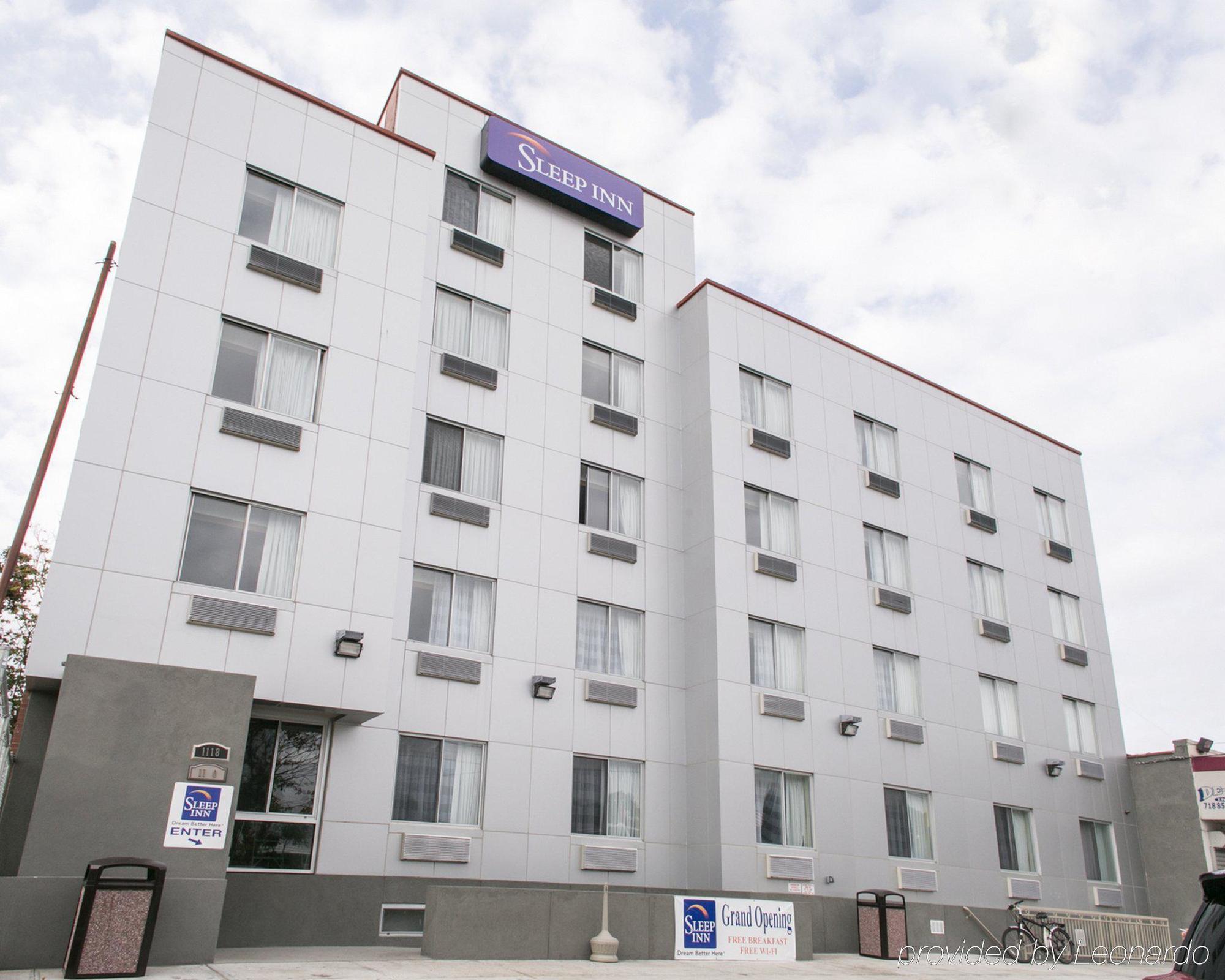 Days Inn By Wyndham Brooklyn Borough Park Ню Йорк Екстериор снимка