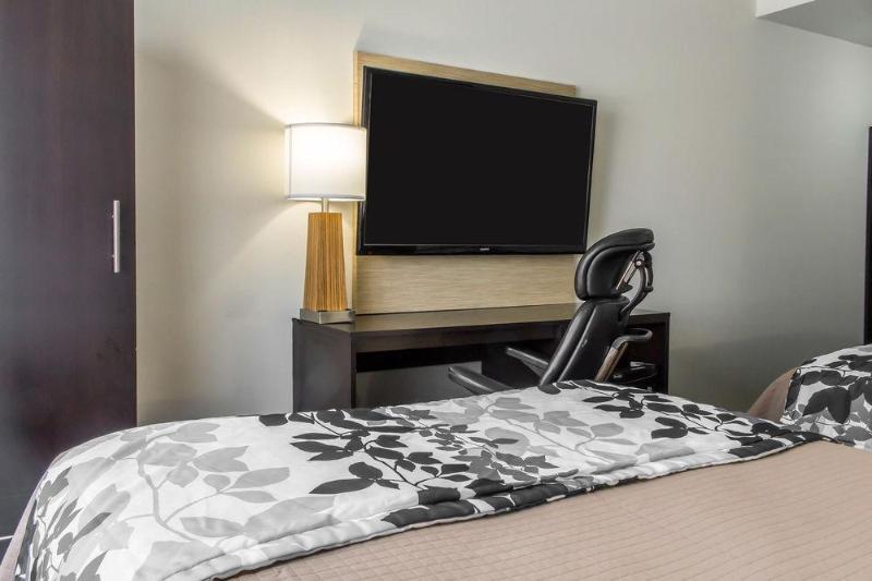 Days Inn By Wyndham Brooklyn Borough Park Ню Йорк Екстериор снимка