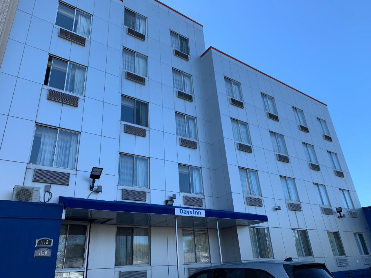 Days Inn By Wyndham Brooklyn Borough Park Ню Йорк Екстериор снимка