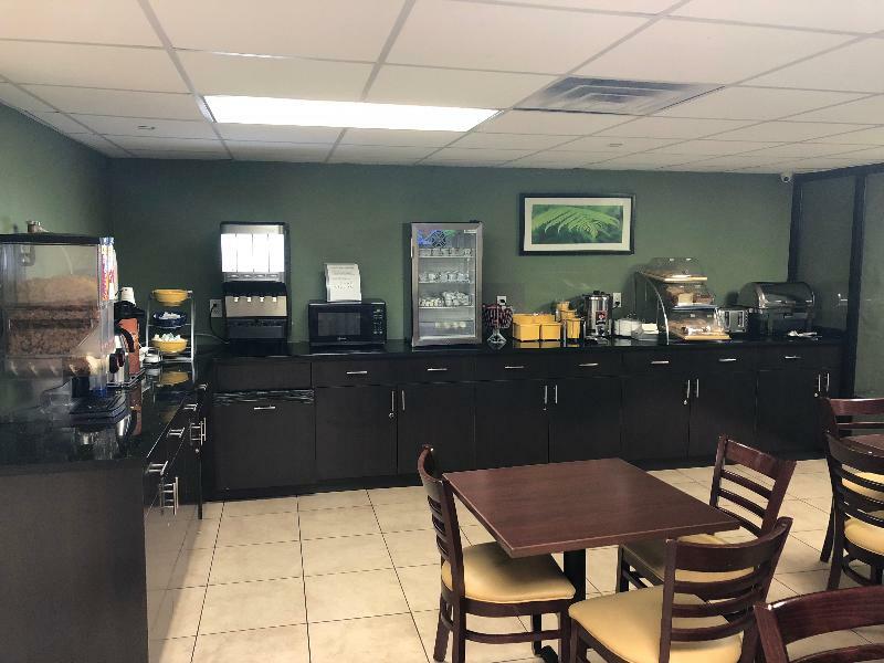 Days Inn By Wyndham Brooklyn Borough Park Ню Йорк Екстериор снимка