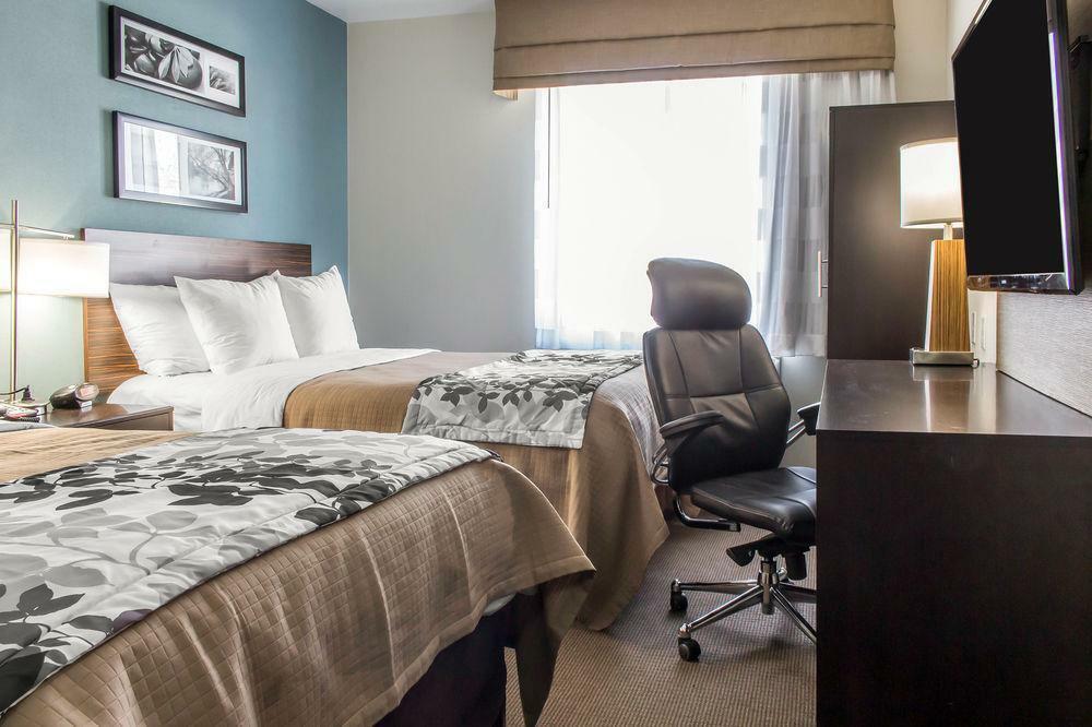Days Inn By Wyndham Brooklyn Borough Park Ню Йорк Екстериор снимка